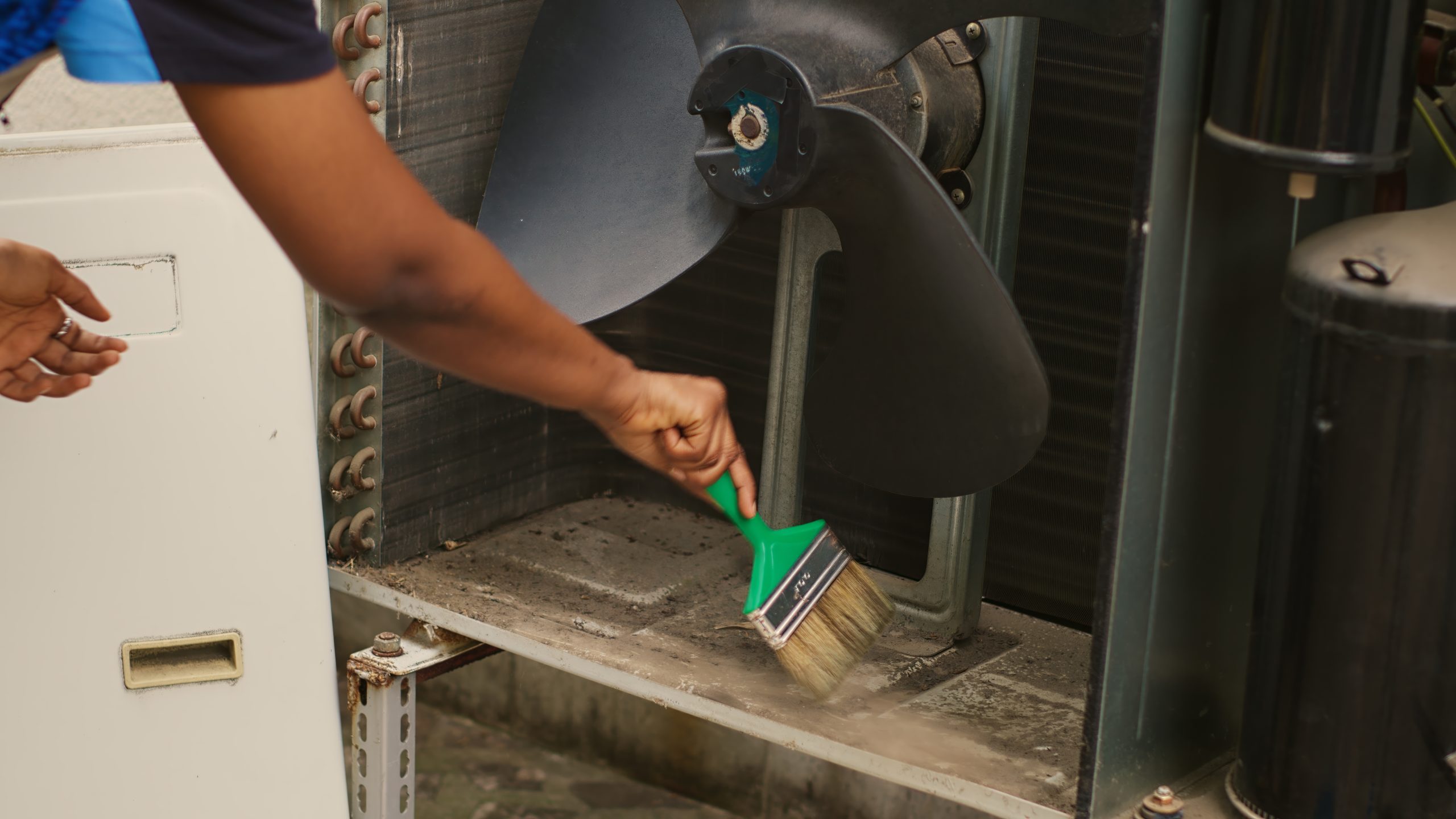 Cleaning Ducted-Heating-System